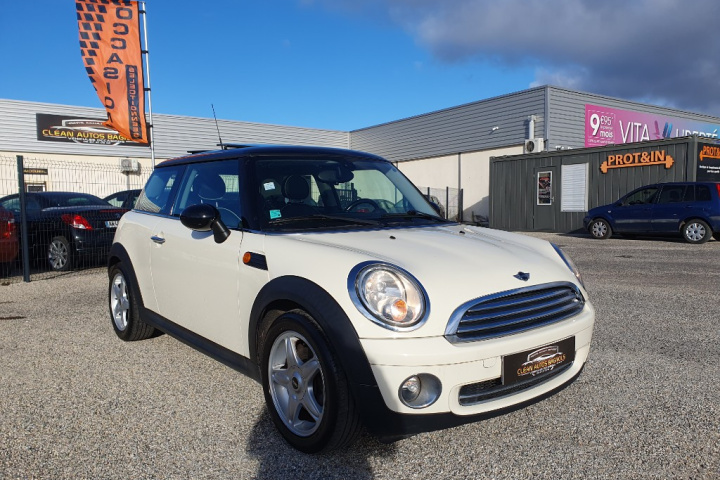 MINI HATCH R56