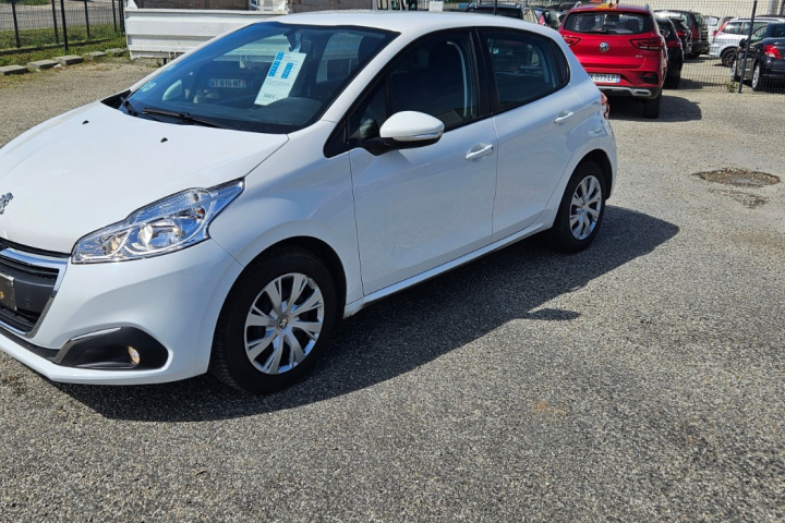 PEUGEOT 208 BUSINESS