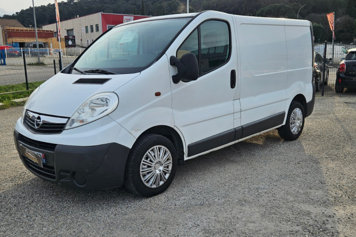 OPEL VIVARO FOURGON